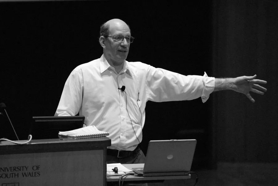 Andrew Tanenbaum นักวิทยาการคอมพิวเตอร์ชาวดัตช์ผู้สร้าง MINIX